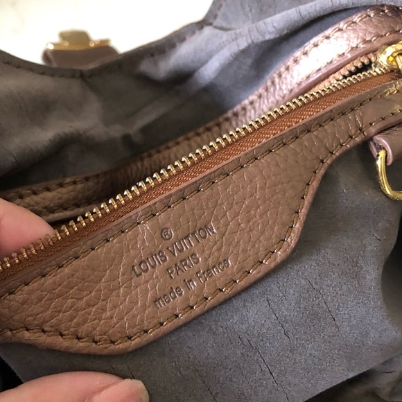 LV Mahina metallic brown ‘L’ hobo bag - Picture 4 of 15